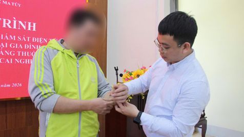 Điện Biên: Triển khai thí điểm đeo thiết bị giám sát điện tử đối với người nghiện ma túy tại cộng đồng